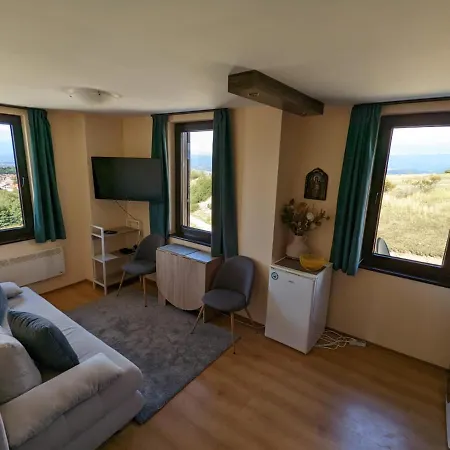 Stylish 2bd With Panoramic Mountain View By Flat Mаnager Lejlighed